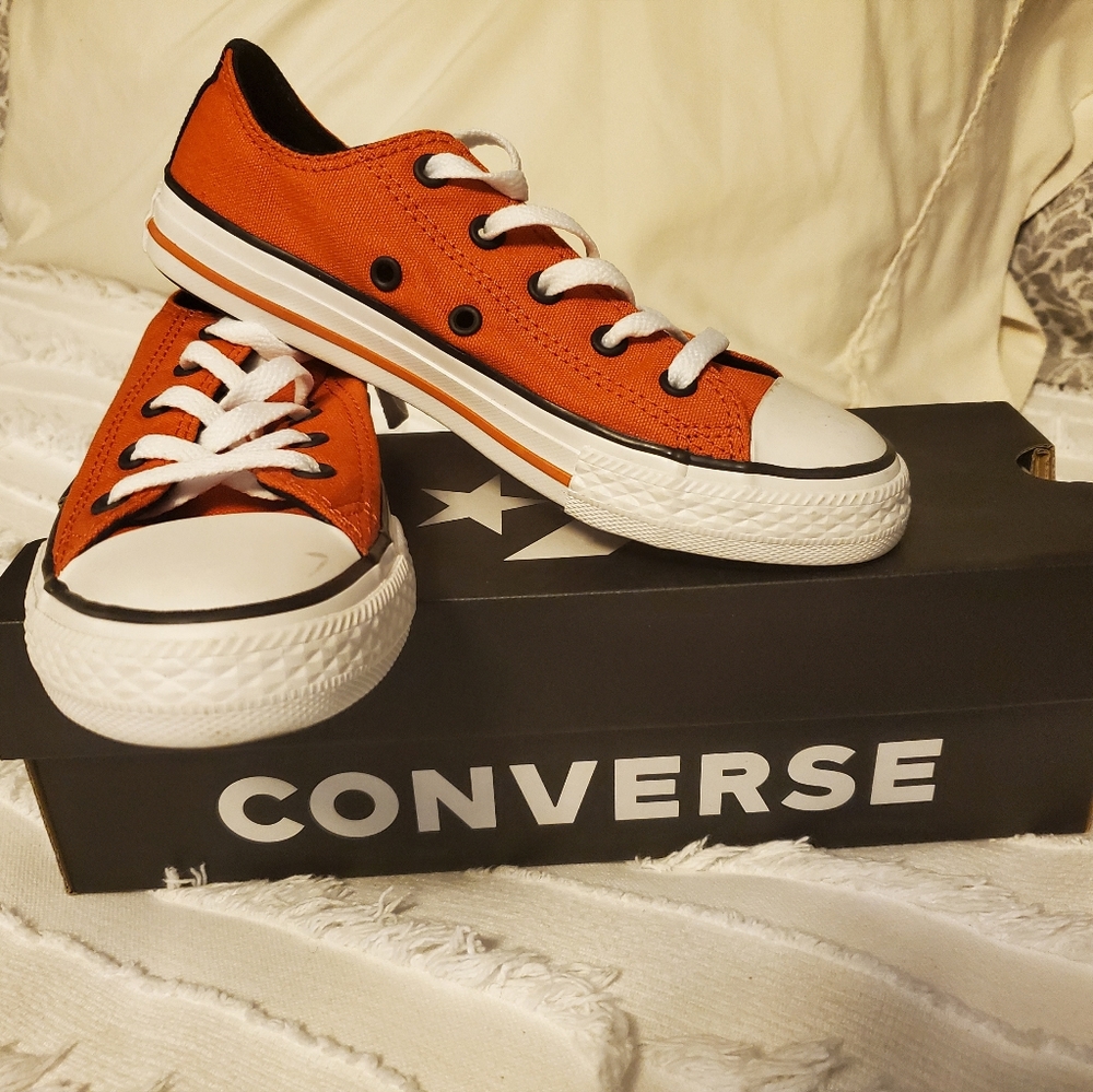 Youth Converse